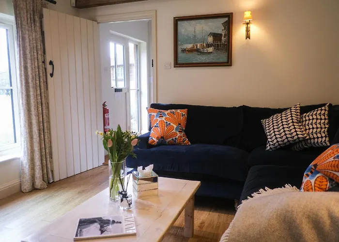 Cowdray Holiday Cottages